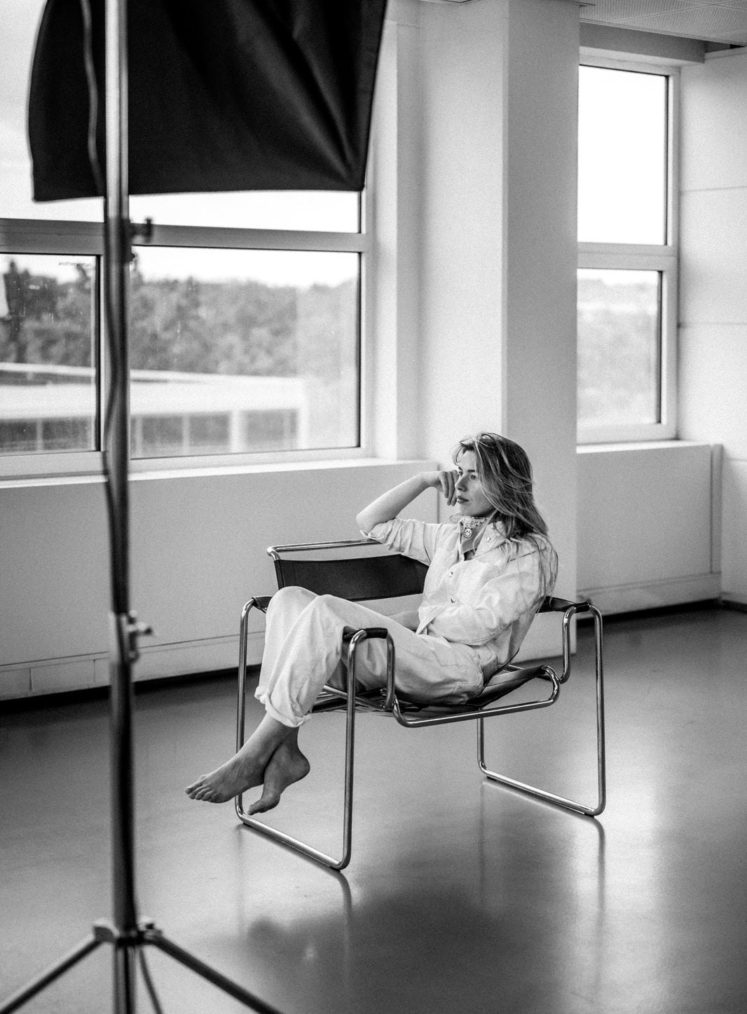 From Pandemic Hobby to Flourishing Embroidery Brand: The Story of Fleur Bravenboer & FLORAFLORA